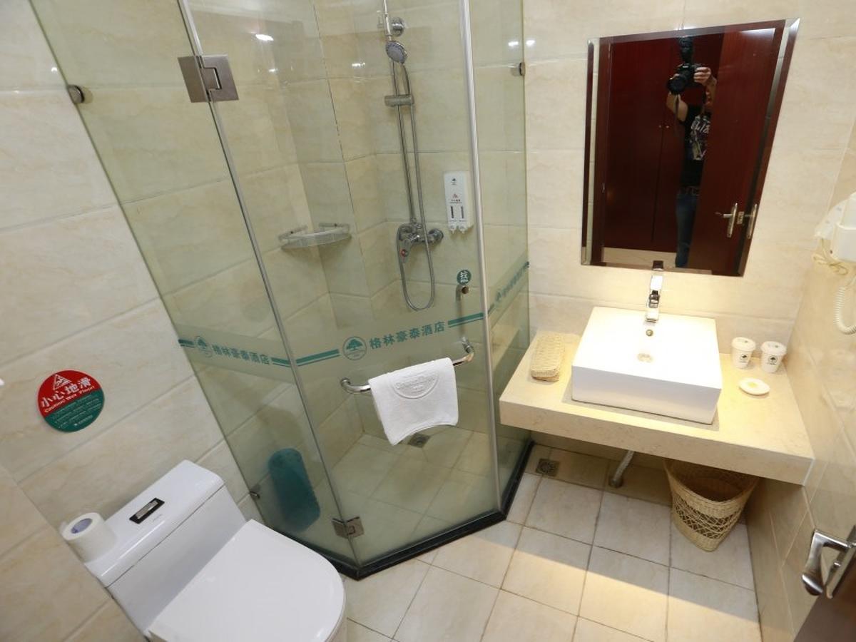 Greentree Inn Henan Qinyang Middle Huaifu Road Express Hotel Extérieur photo